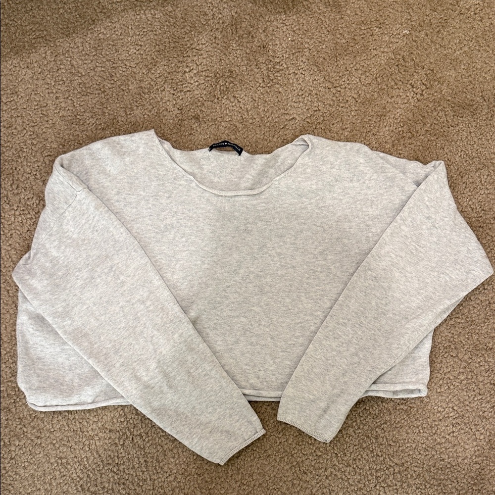 Brandy Melville Light Gray Cropped Sweatshirt
